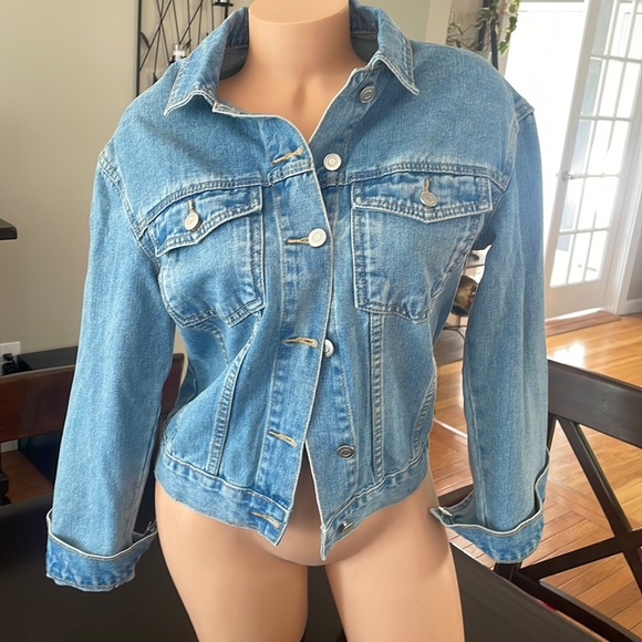 Missguided Jean jacket- cutout chain back - Picture 2 of 5